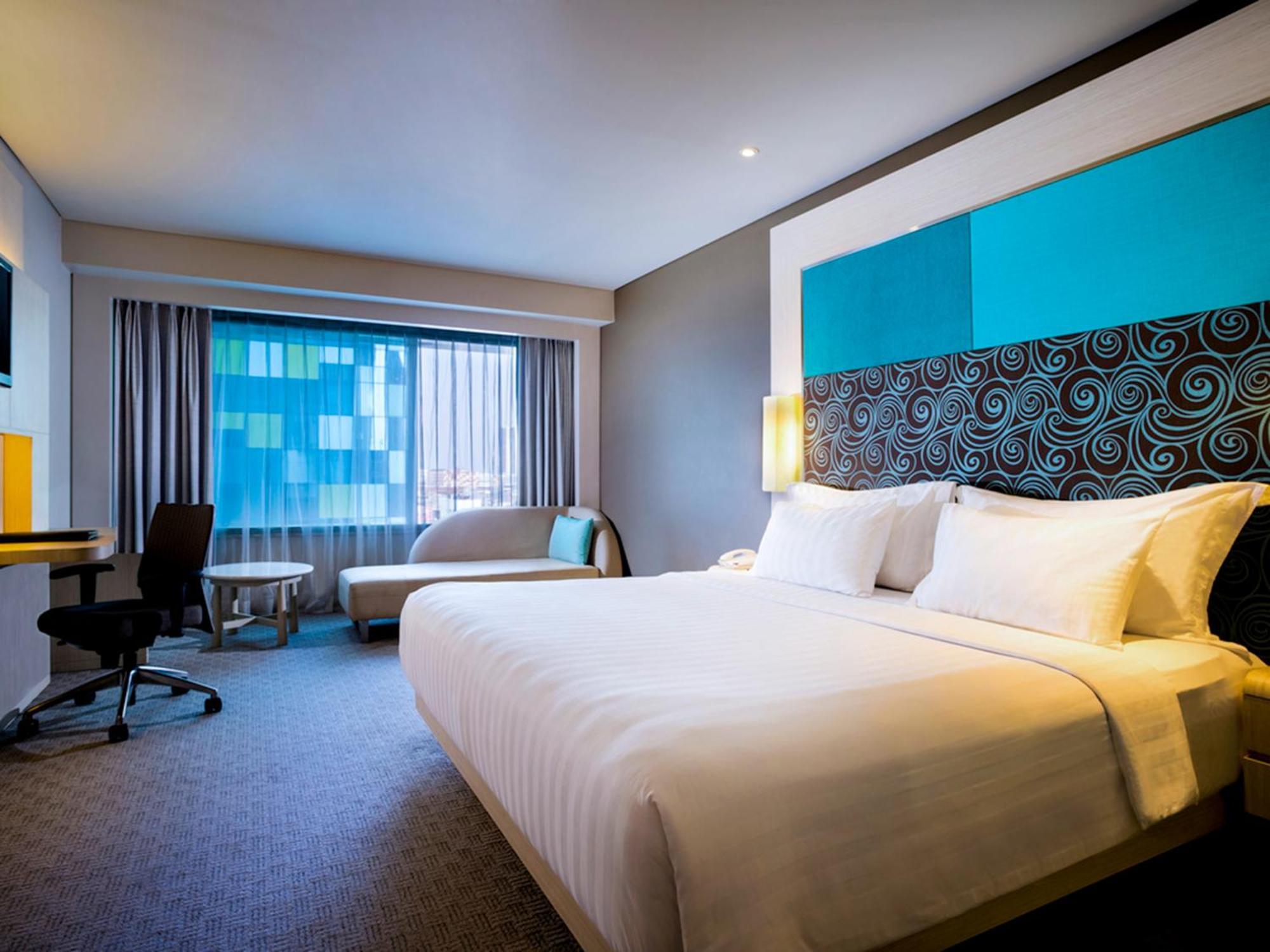 Grand Deluxe Room Two Single Beds Sofa